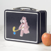 Hippo bij Hockey met Hockey bat (In situ)