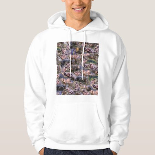 *Hippo Haven: een speelse collage van rivierreuzen Hoodie (Voorkant)