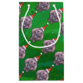 Hippo in Santa Hat Pattern over Groen Klein Cadeauzakje (Achterkant)