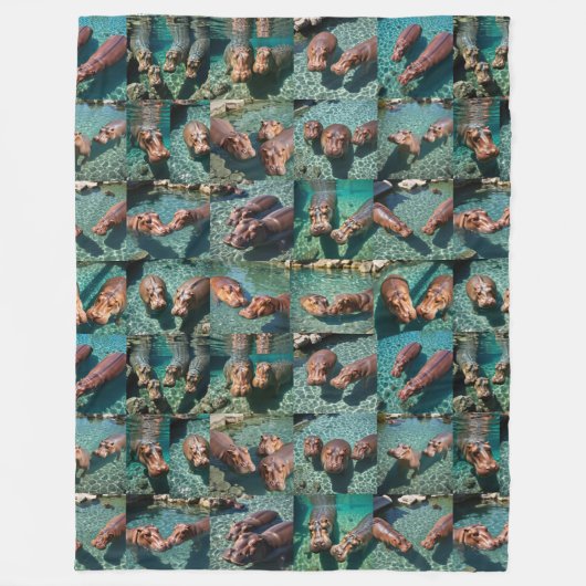 Hippos bij Play: A Pond Paradise Fleece Deken (Voorkant)