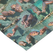 Hippos bij Play: A Pond Paradise Korte Tafelloper (Hoek)