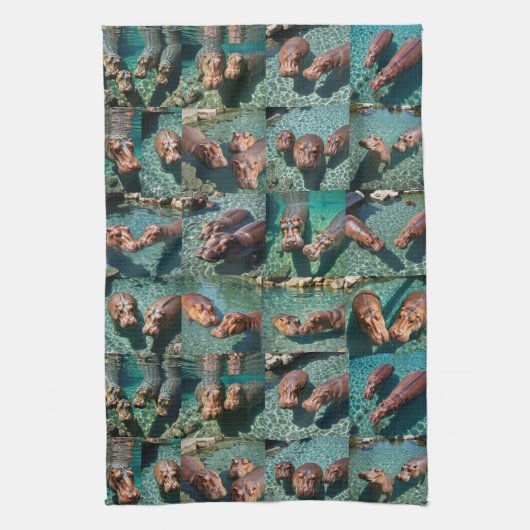 Hippos bij Play: A Pond Paradise Theedoek (Verticaal)