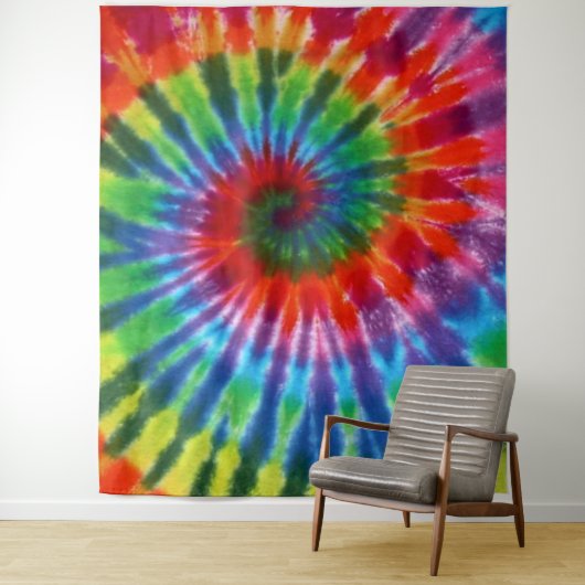 Hippy Peace Retro 60s Tie Dye Wandkleed (In situ)