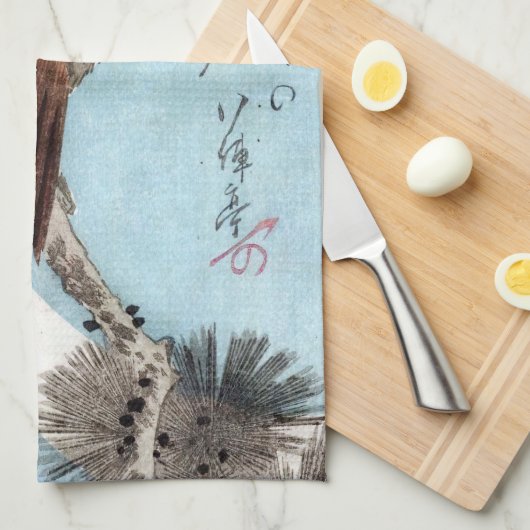 Hiroshige - Horned Owl, Pine, en Crescent Moon Theedoek (Quarter Fold)