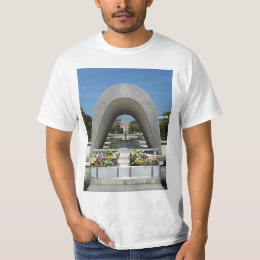 Hiroshima Memorial Cenotaph T-shirt (Voorkant)