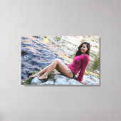 Hispanic Woman Creek Canvas Afdruk (Voorkant)