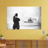 Historic First Flight Over Water - W. Wright 1909 Canvas Afdruk (Insitu (Woonkamer))