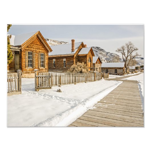 Historic Montana Ghost Town in Winter Foto Afdruk (Voorkant)