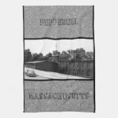 Historic Paper Mill in Pepperell Massachusetts Theedoek (Verticaal)