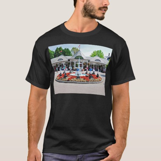 Historic Saratoga 150 op openingsdag T-shirt (Voorkant)