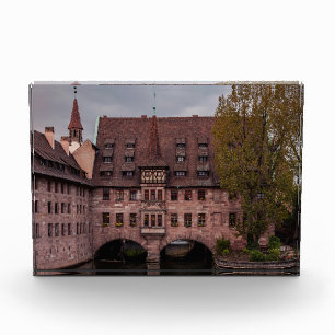 Historisch gebouw bij zonsondergang in Neurenberg, Fotoblokken