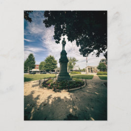 Historisch standbeeld in het zuidelijke stadsplein briefkaart