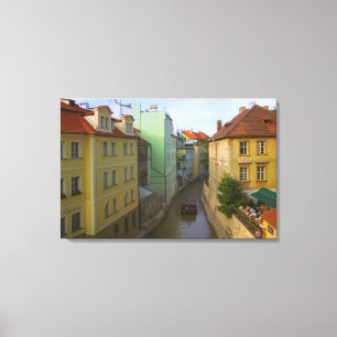 Historische gebouwen met kanaal, Praag, Tsjechië Canvas Afdruk