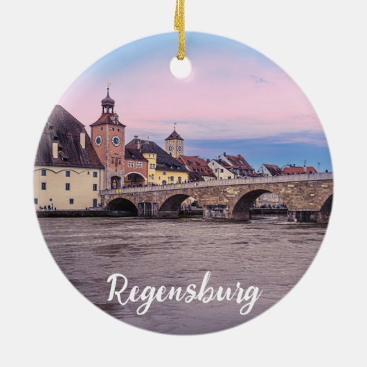 Historische oude stad in Regensburg, Duitsland Keramisch Ornament (Achterkant)