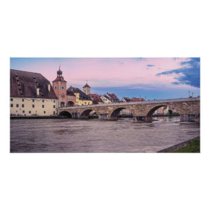 Historische oude stad in Regensburg, Duitsland Perfect Poster