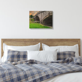Historische St. Asaph-brug over de rivier Elwy Canvas Afdruk