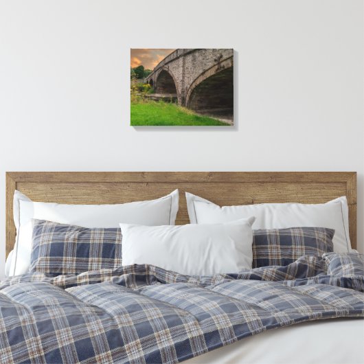 Historische St. Asaph-brug over de rivier Elwy Canvas Afdruk (Insitu (Slaapkamer))