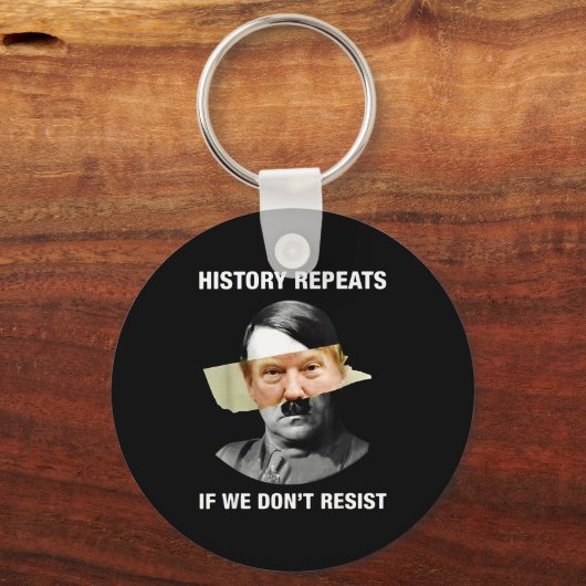 History Repeats If We Don't Resist Sleutelhanger (Voorkant)