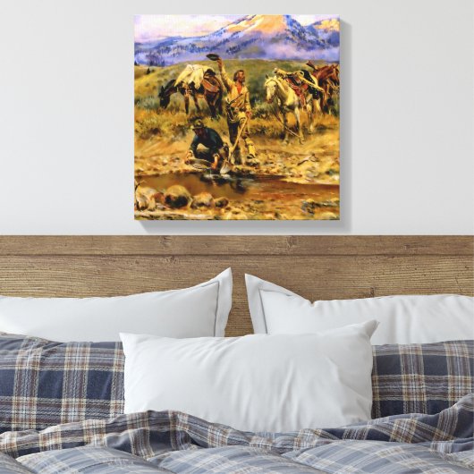 "Hitting Pay Dirt" van Charles M Russell Canvas Afdruk (Insitu (Slaapkamer))