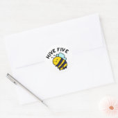 Hive vijf grappige hoge vijf bij woordspeling ronde sticker (Envelop)