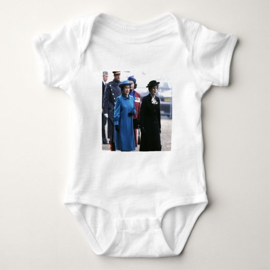 HM Queen Elizabeth II-Margaret Thatcher Romper (Voorkant)