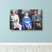 HM Queen Elizabeth, The Queen Moeder 1988 Canvas Afdruk (Insitu (Houten vloer))