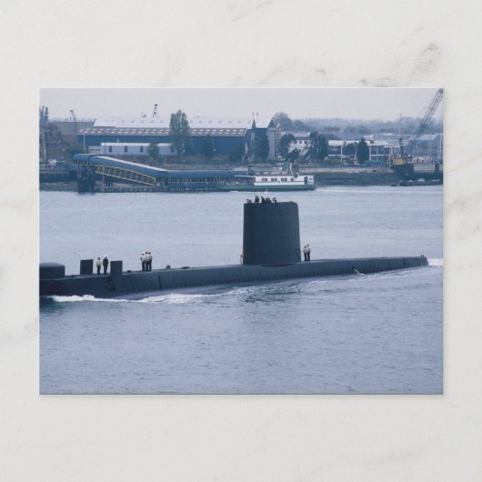HMS Osiris verlaat de marinebasis Portsmouth, Hamp Briefkaart (Voorkant)