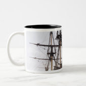 HMS Victory Tweekleurige Koffiemok (Links)