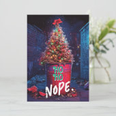 Ho Nope Rude Xmas Tree Trash Can Sarcastisch Feestdagenkaart (Staand voorkant)