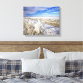 Hoarfrost bedekt tumbleweed en fenceline nabij canvas afdruk (Insitu (Slaapkamer))