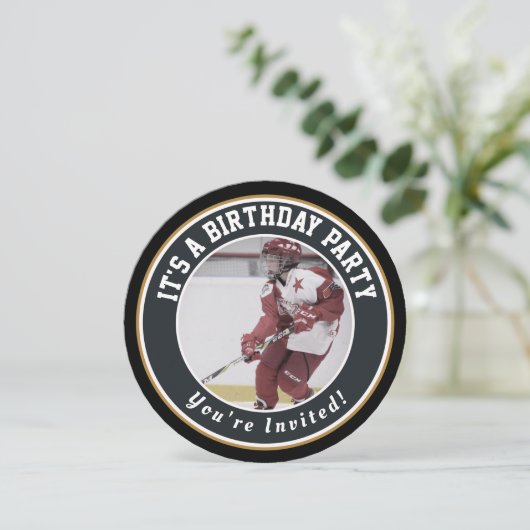 Hockey Birthday Invitations - Hockey Puck Kaart (Staand voorkant)