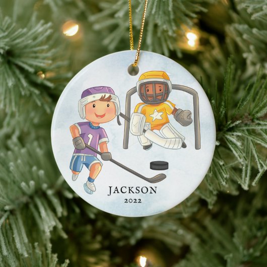 Hockey Boy Persoonlijke Kerstmis Keramisch Ornament (Boom)