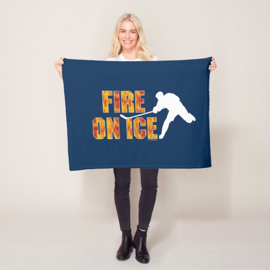 Hockey Fire on Ice Fleece Blanket Deken (In situ)