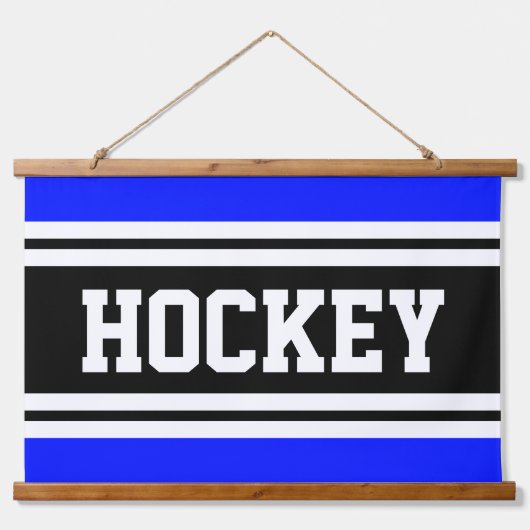 HOCKEY Helder Blauw Zwart Wit Racing Stripes Hangend Wandkleed (Voorkant)