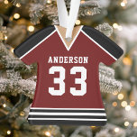 Hockey Jersey Sports Team Uniform Maroon en Black Ornament<br><div class="desc">Hockey Jersey Sports Team Uniform Ornament. Dit hockey ornament is perfect voor iedereen die schoolsport speelt of van sport houdt. Pas dit aangepaste ontwerp aan met uw eigen teamnaam en jersey nummer.</div>