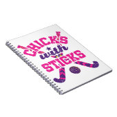 Hockey-kippen in het veld met teken notitieboek (Rechterzijde)