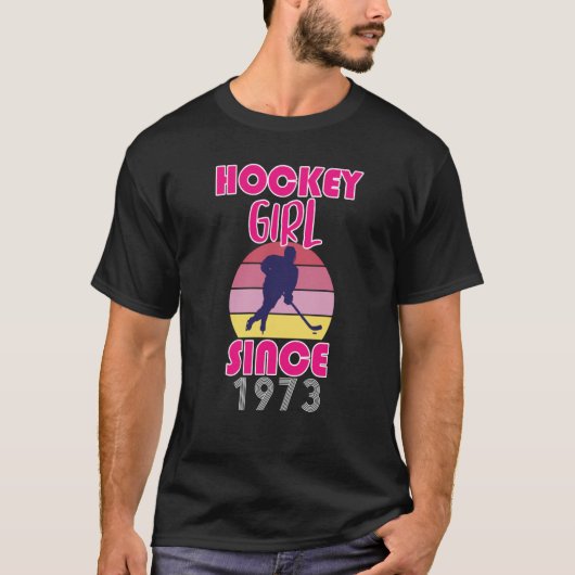 Hockey-meisje sinds 1973 t-shirt (Voorkant)