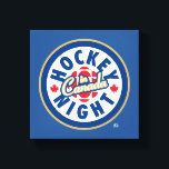 Hockey Night in Canada Logo Canvas Afdruk<br><div class="desc">Het logo van de cadeau werd sinds 1998 gebruikt. Hockey Night in Canada is het merk dat wordt gebruikt voor Canadese televisiepresentaties van de National Hockey League. Terwijl de naam voor alle uitzendingen van NHL op CBC Televisie (ongeacht het tijdstip van de dag) is gebruikt, wordt de Hockey Night in...</div>