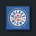 Hockey Night in Canada Logo Canvas Afdruk<br><div class="desc">Het logo van de cadeau werd sinds 1998 gebruikt. Hockey Night in Canada is het merk dat wordt gebruikt voor Canadese televisiepresentaties van de National Hockey League. Terwijl de naam voor alle uitzendingen van NHL op CBC Televisie (ongeacht het tijdstip van de dag) is gebruikt, wordt de Hockey Night in...</div>