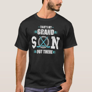 Hockey oma, mijn kleinzoon daar. t-shirt