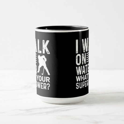 Hockey Player I Walt on Water Mok (Midden)