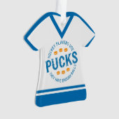 Hockey Players gebruiken Pucks Holiday Ornament (voorkant)