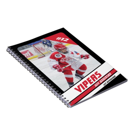 Hockey speler Keepsake op levendige rood zwart Notitieboek (Rechterzijde)
