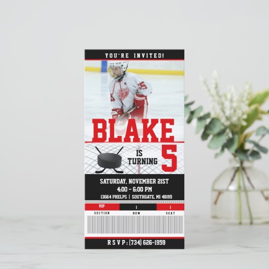 Hockey Ticket Invitation| BIRTHDAYS (Staand voorkant)
