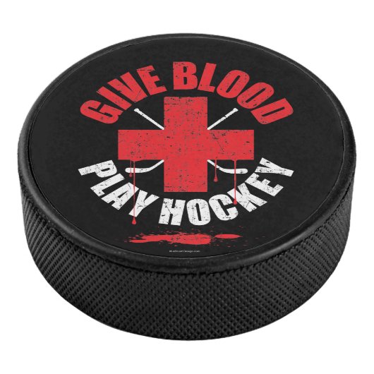 Hockey voor bloedspel geven puck (3/4)