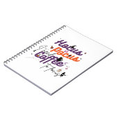 Hocus Pocus Ik heb koffie nodig om te focussen Notitieboek (Linkerzijde)