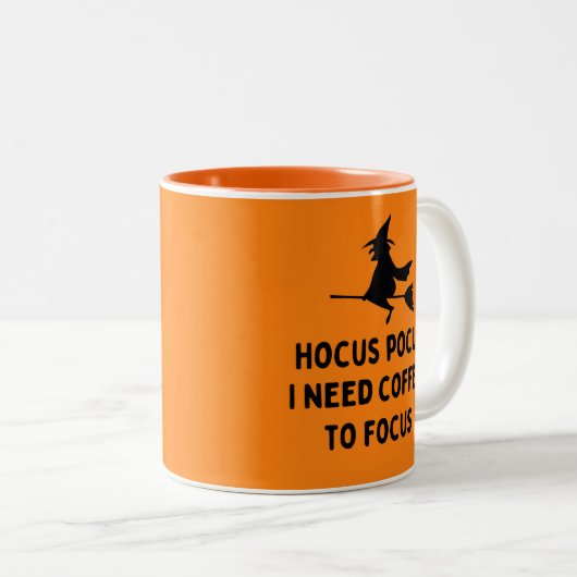 Hocus Pocus Ik heb koffie nodig om te focussen Tweekleurige Koffiemok (Voorkant rechts)