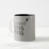 Hocus Pocus Spider Halloween Kussen Tweekleurige Koffiemok (Voorkant links)