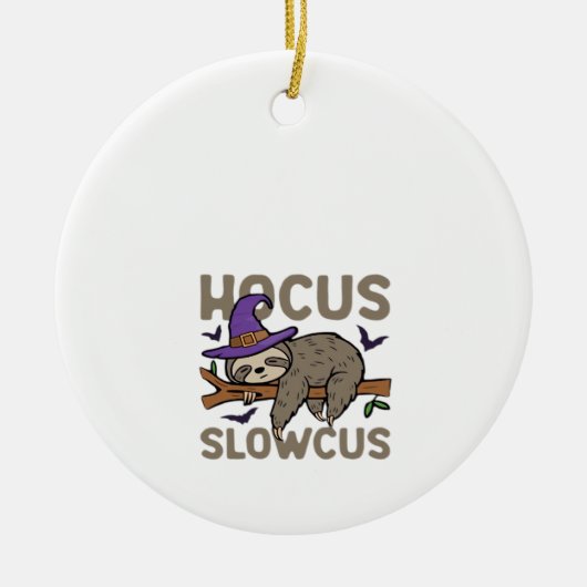 Hocus Slowcus Funny Halloween Sloth Classic T-Shir Keramisch Ornament (Voorkant)