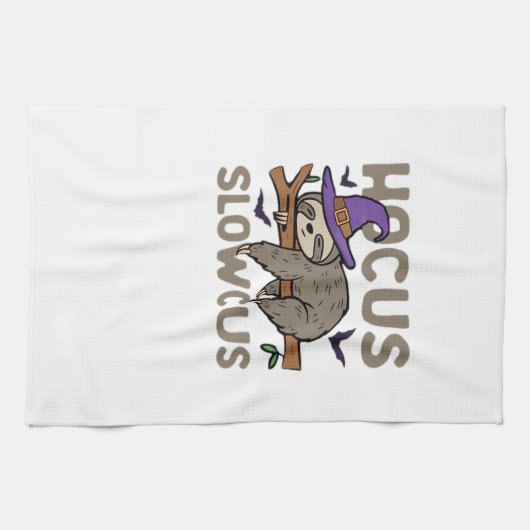 Hocus Slowcus Funny Halloween Sloth Classic T-Shir Theedoek (Horizontaal)